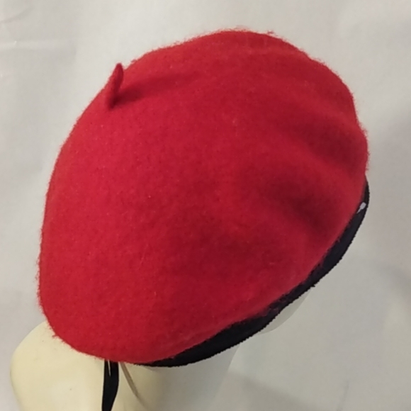 ♥️3/$25 Wool Baret - Picture 2 of 5